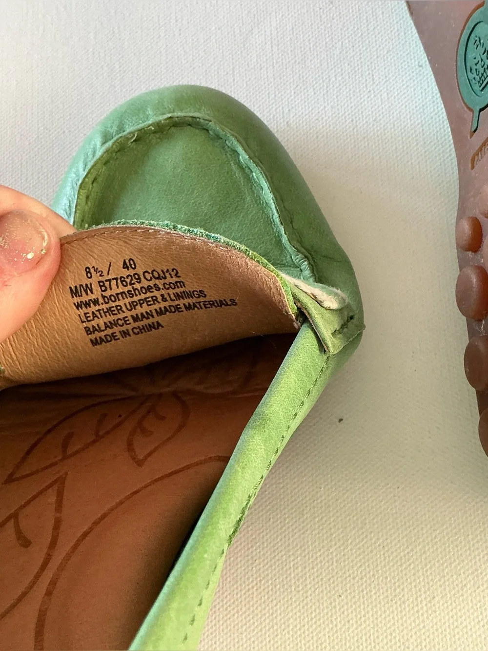 Born Green Leather Loafers Slip On Flats Size 8.5 Boho Casual - Picture 11 of 11